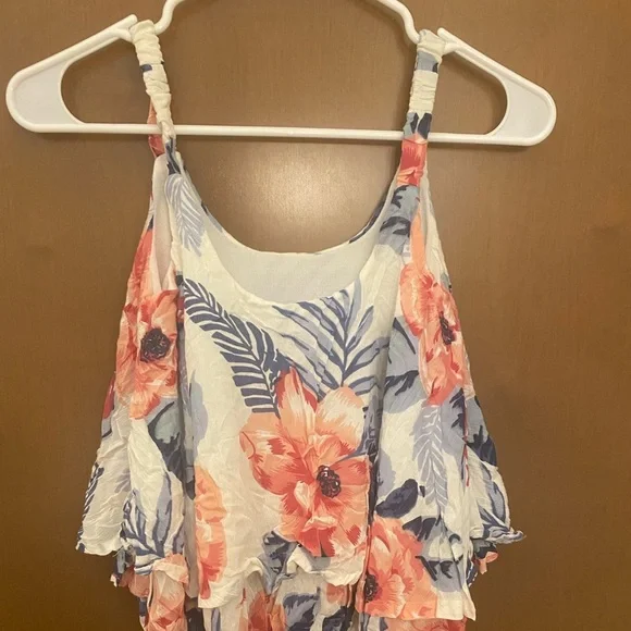 Host pick!!! Beautiful design floral print single strap tops - Picture 3 of 3